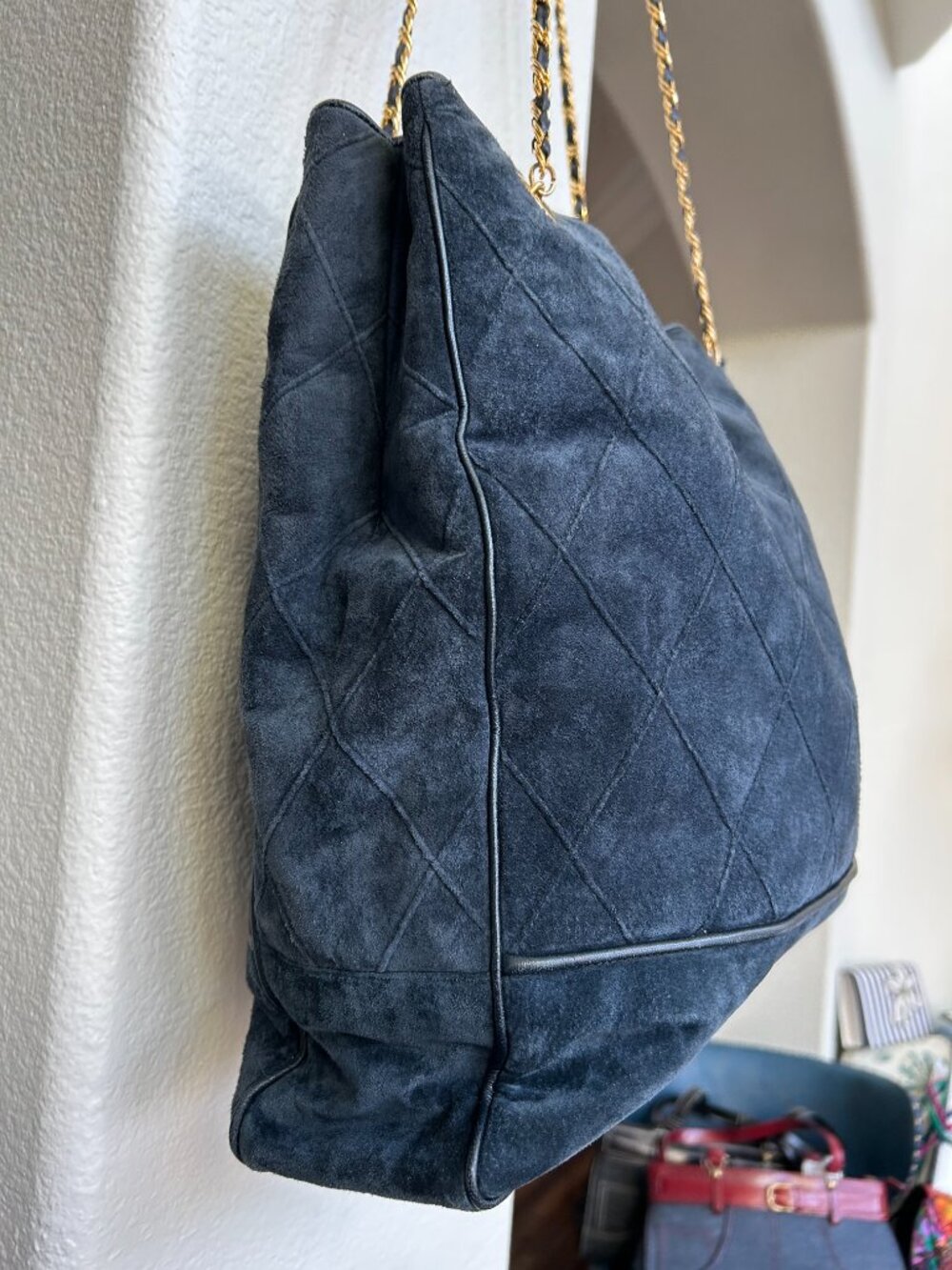 Vintage Jay Herbert New York blue suede hobo bag. - Picture 2 of 10